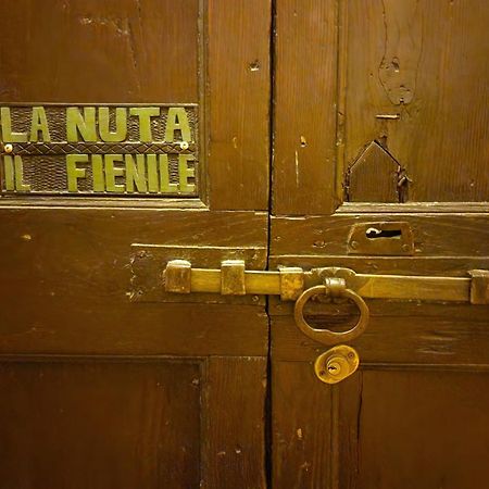فيلا La Nuta Faggeto Lario المظهر الخارجي الصورة